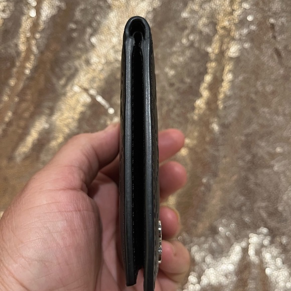 NWOT GUCCI Signature Embossed Italian Black Leather Wallet - Picture 6 of 10